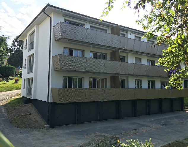 Rénovation des façades et installation de nouveaux balcons