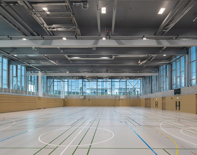 Construction du centre sportif Borné-Nau